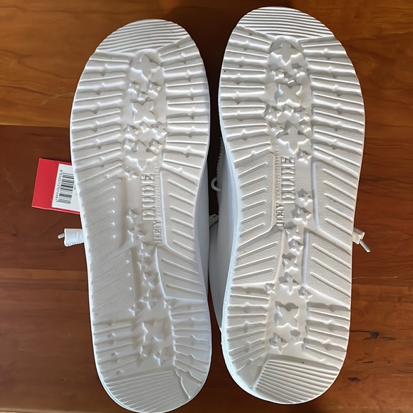 Hey Dudes Men’s Size 12 White - Picture 4 of 5